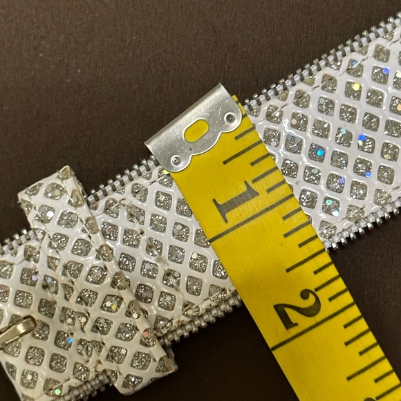 EUC: Women’s Embellished White Belt - Picture 6 of 6